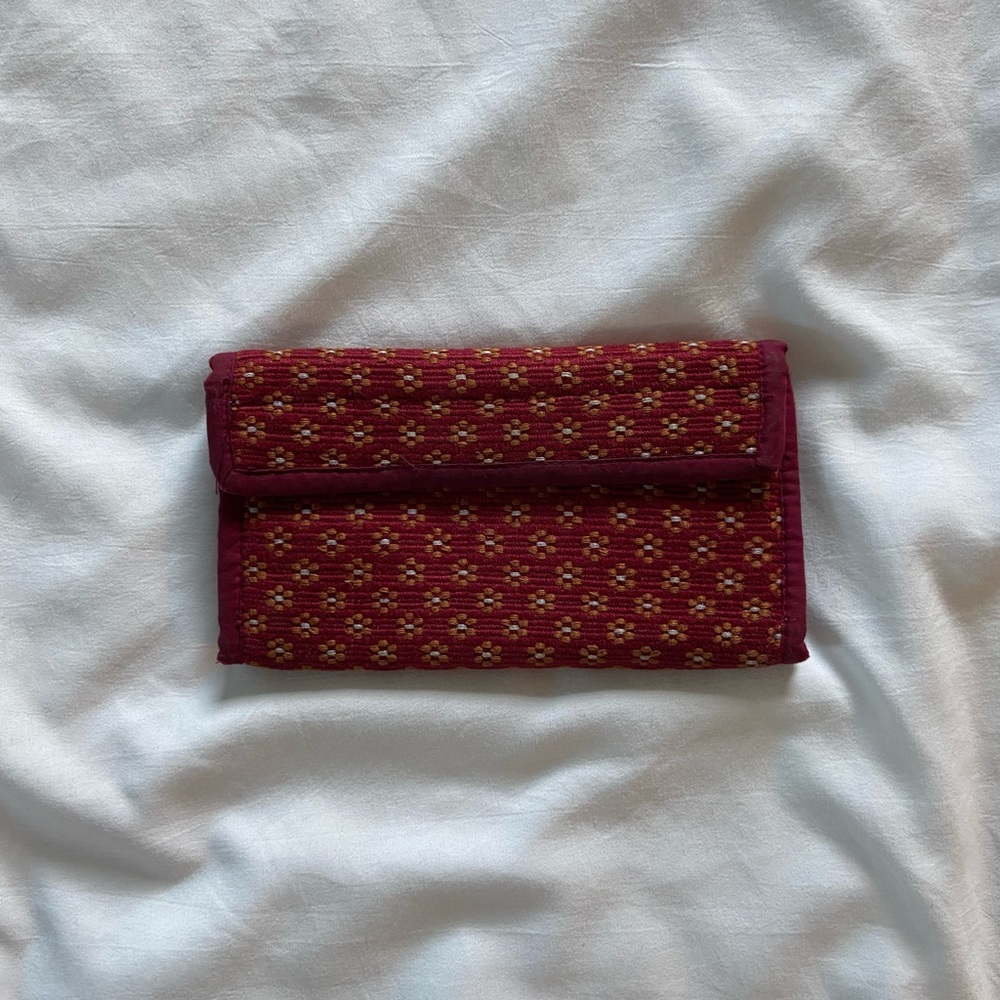 Maya Traditions flower wallet made in Guatemala